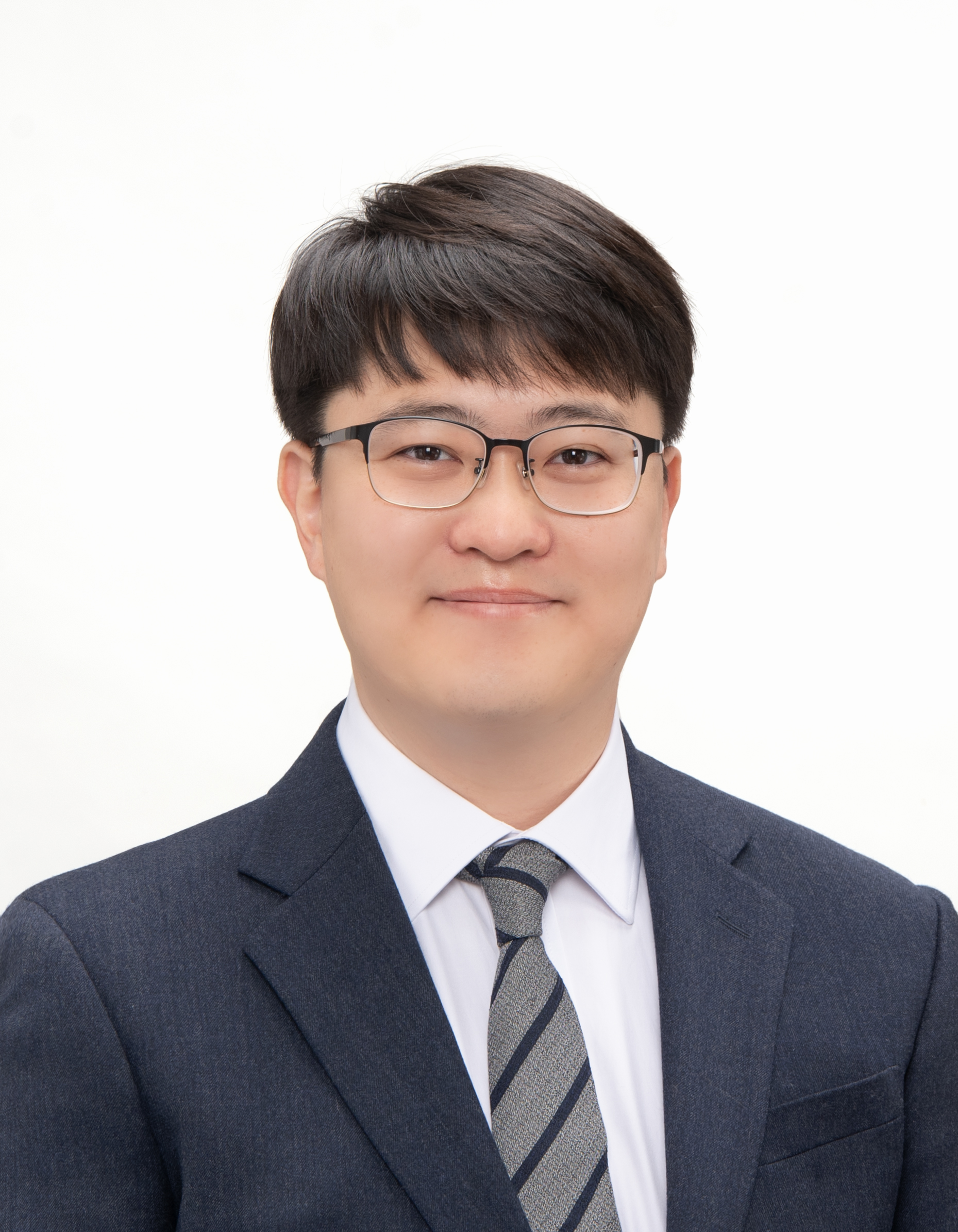 김진수_교수_소개사진.jpg